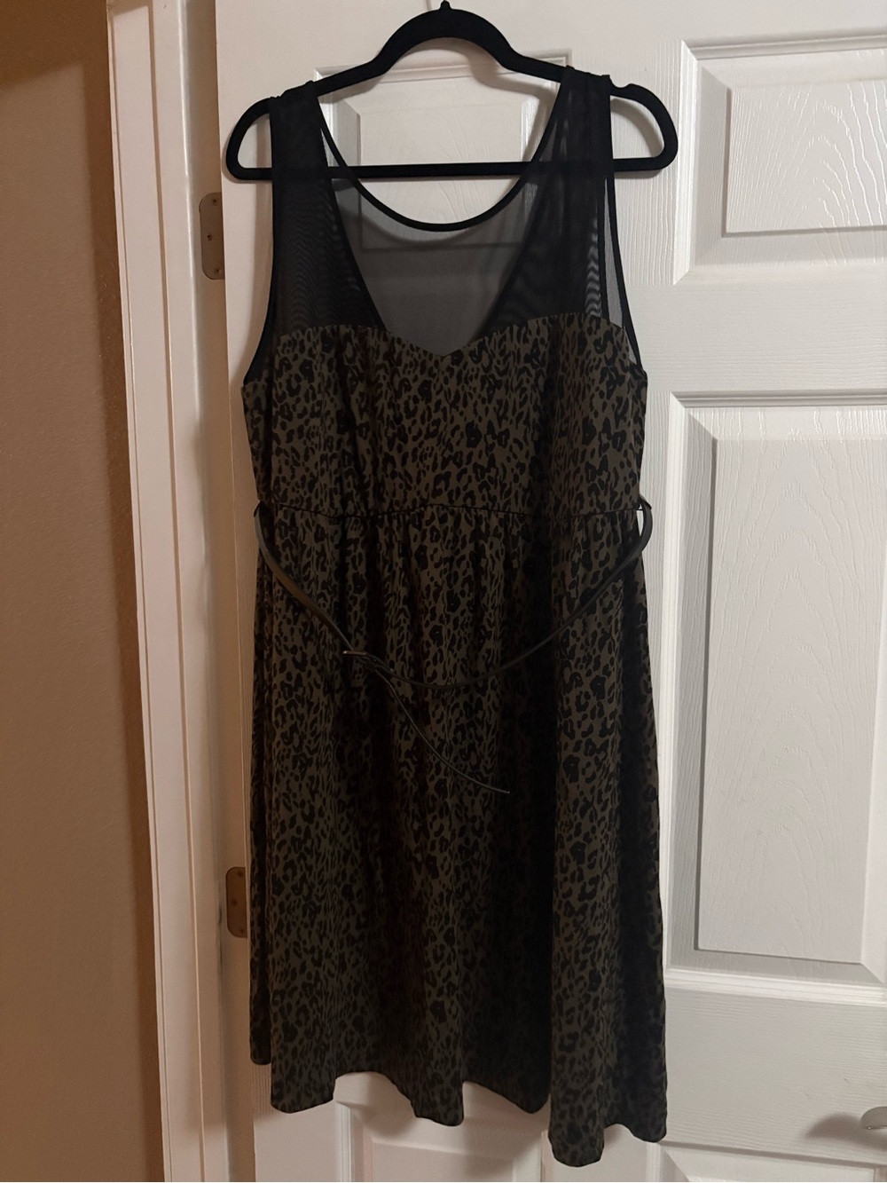 NEW Torrid leopard animal print sleeveless dress belted mobwife mesh NWT 18